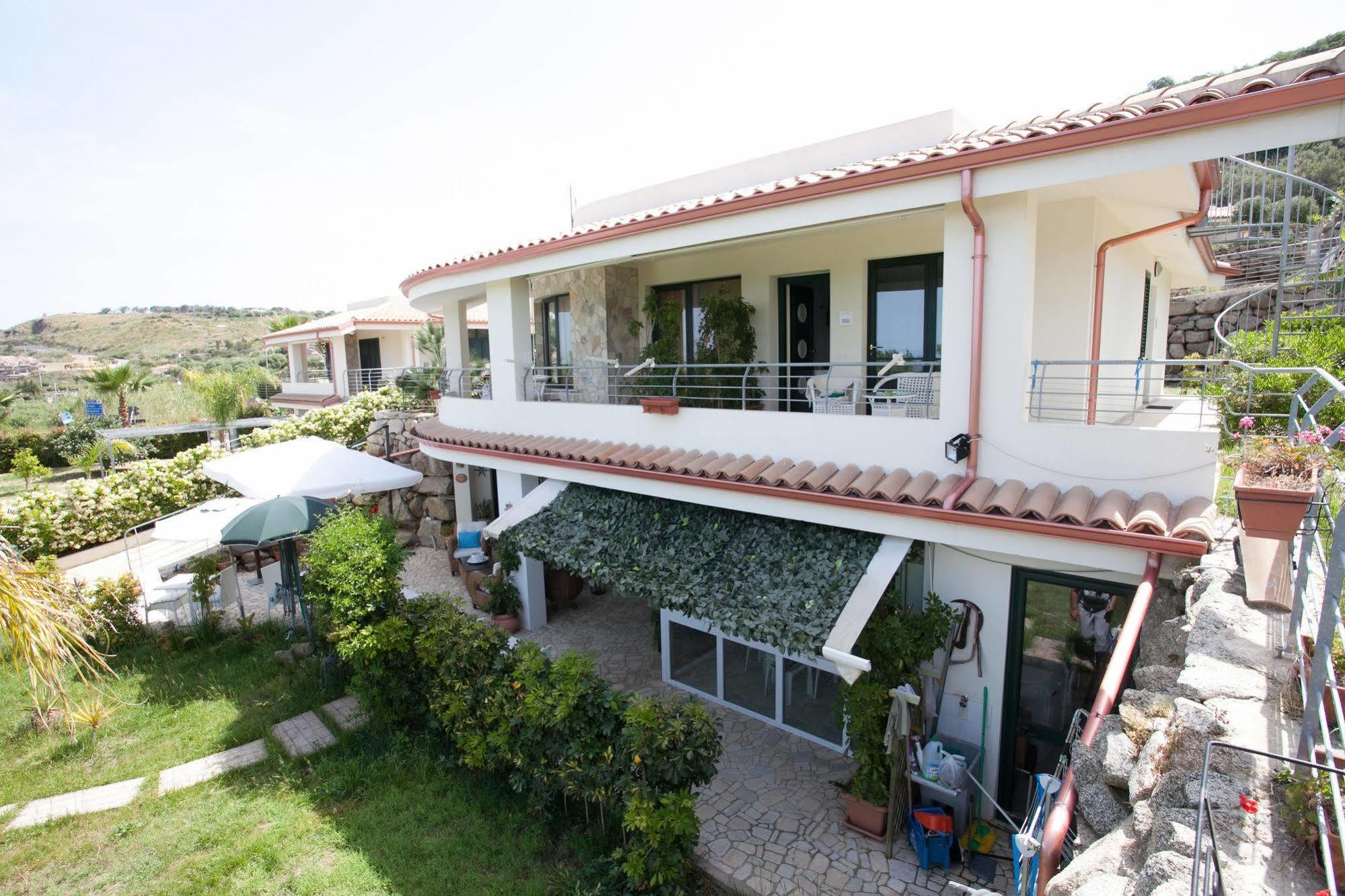 B&B Villa Pimm'S ザンブローネ エクステリア 写真
